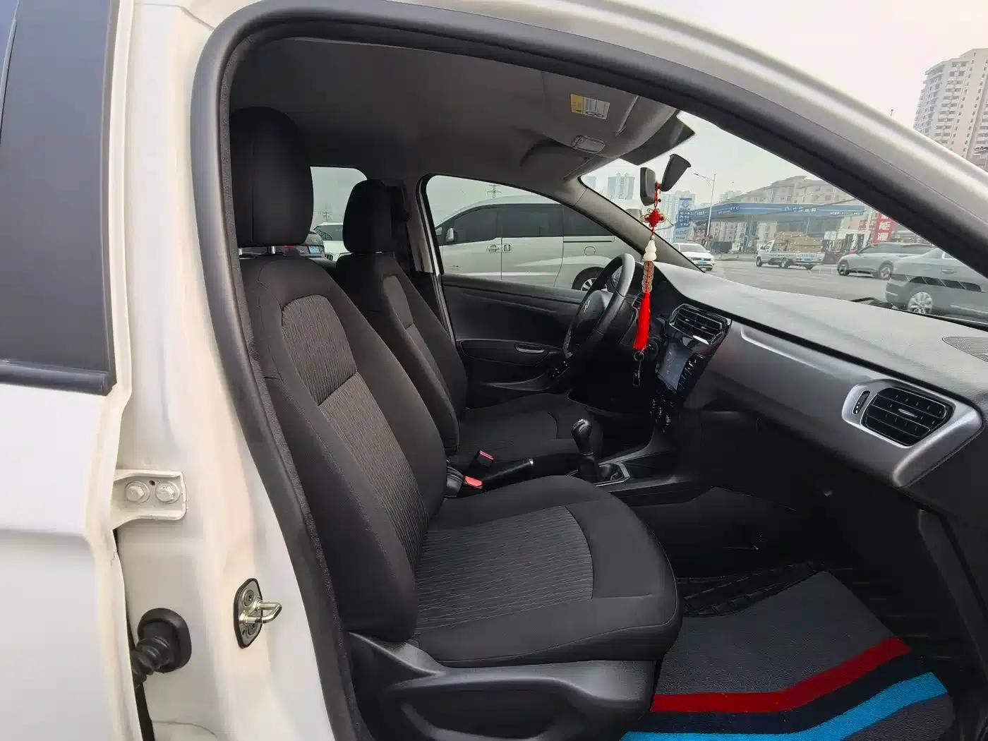 2016 Citroën Elysee 1.6L Manual Fashion Edition — миниатюра 9