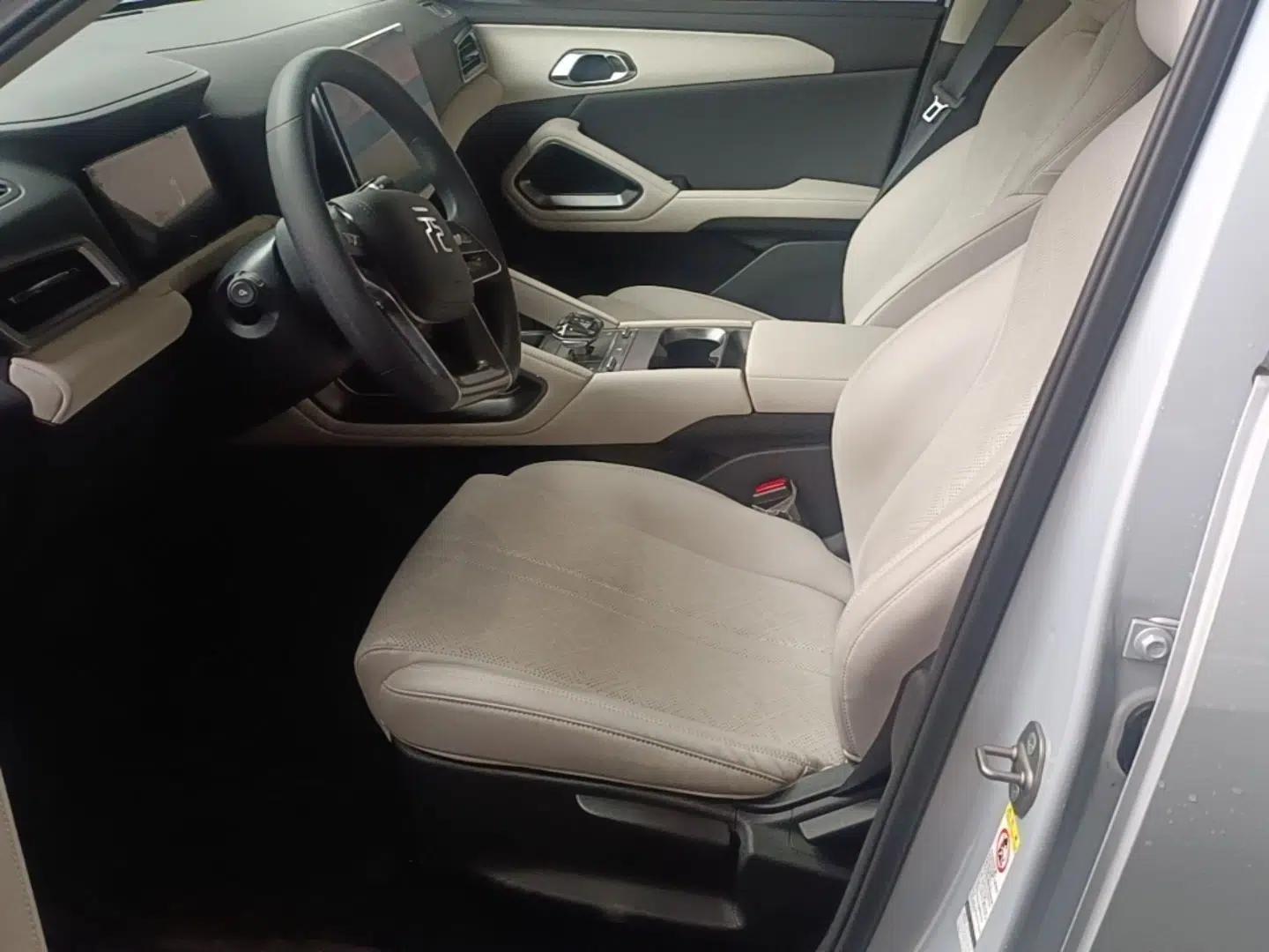 BYD Yuan UP 2024 401KM Leading Edition — миниатюра 18