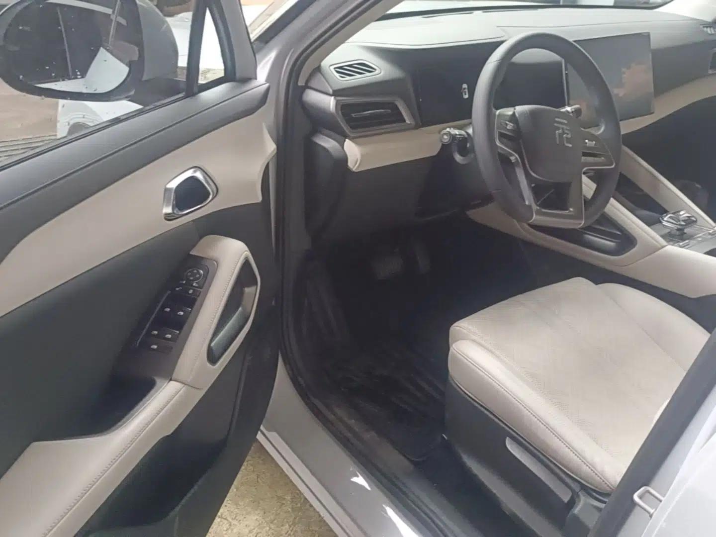 BYD Yuan UP 2024 401KM Leading Edition — миниатюра 19
