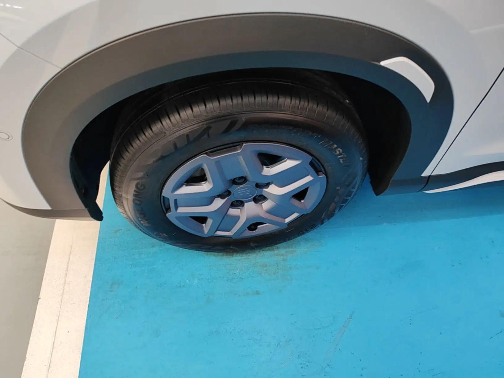 BYD Yuan UP 2025 Intelligent Driving Version 401 KM Dynamic Edition — миниатюра 8