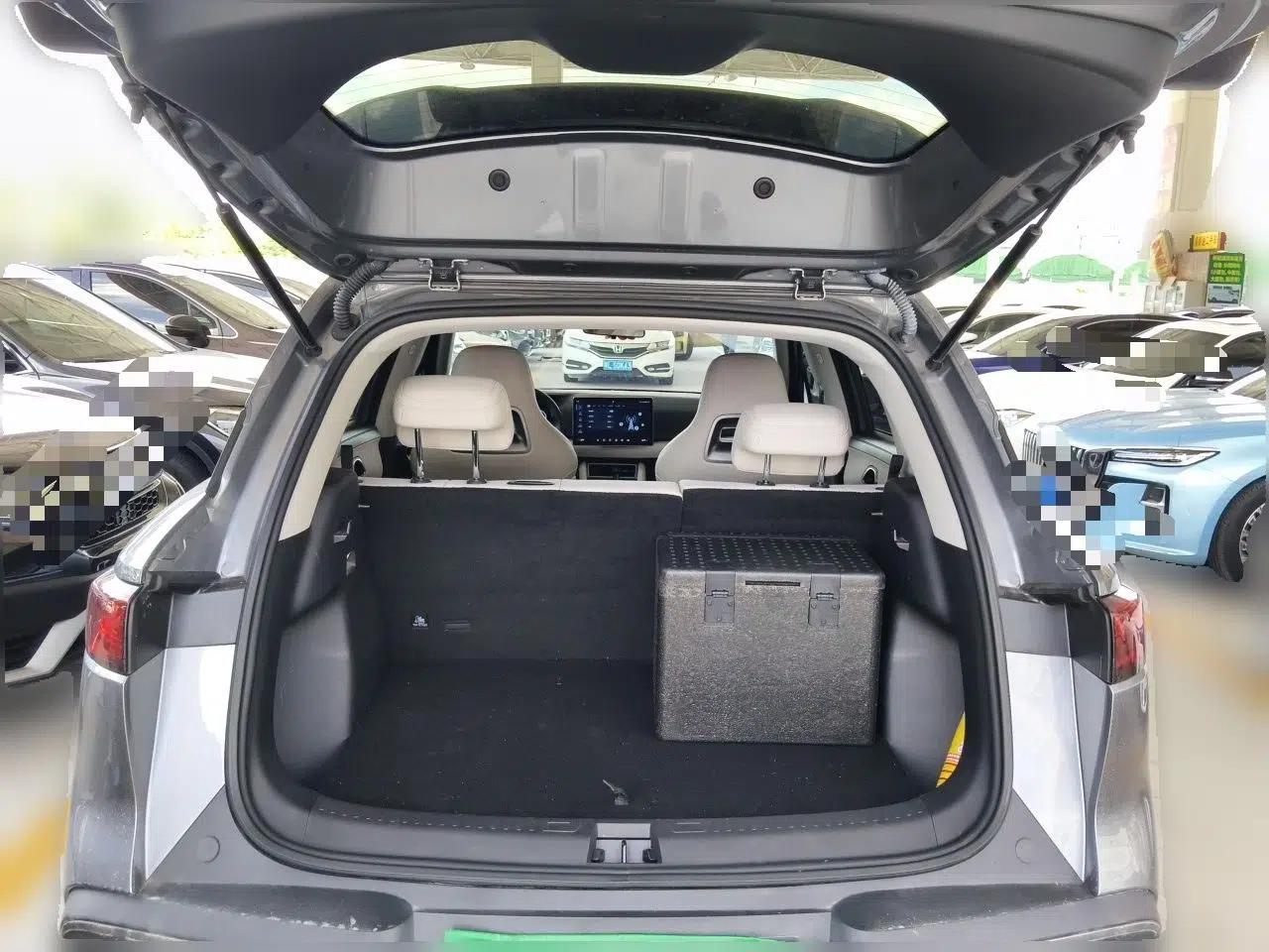 BYD Yuan UP 2024 401KM Leading Edition — миниатюра 20