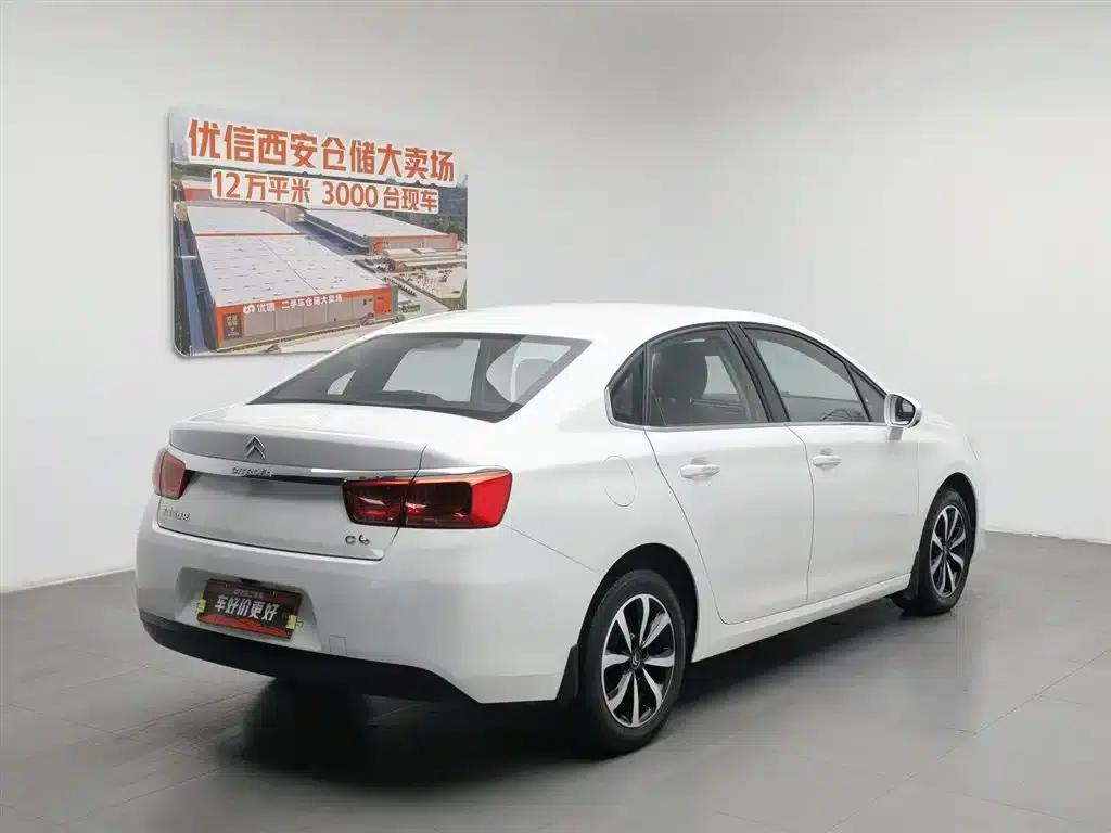 Citroën C4 2016 1.6L Manual Deluxe — миниатюра 2