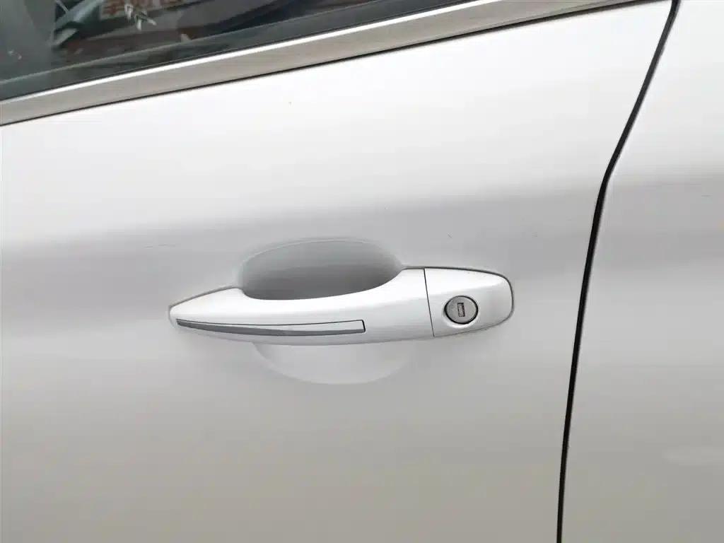 Citroën C4 2016 1.6L Manual Deluxe — миниатюра 18