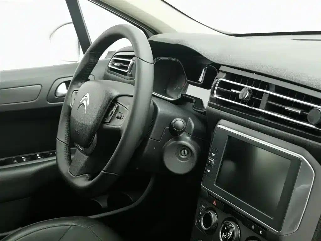 Citroën C4 2016 1.6L Manual Deluxe — миниатюра 22