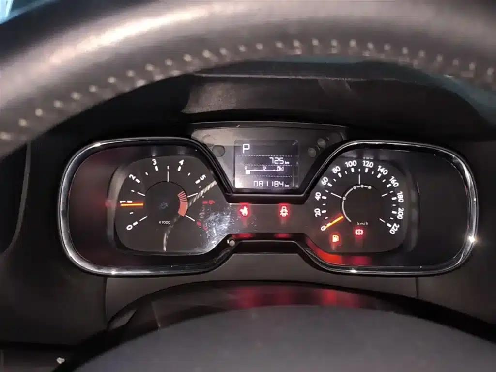 Citroën C4 2016 1.6L Automatic Luxury — миниатюра 12