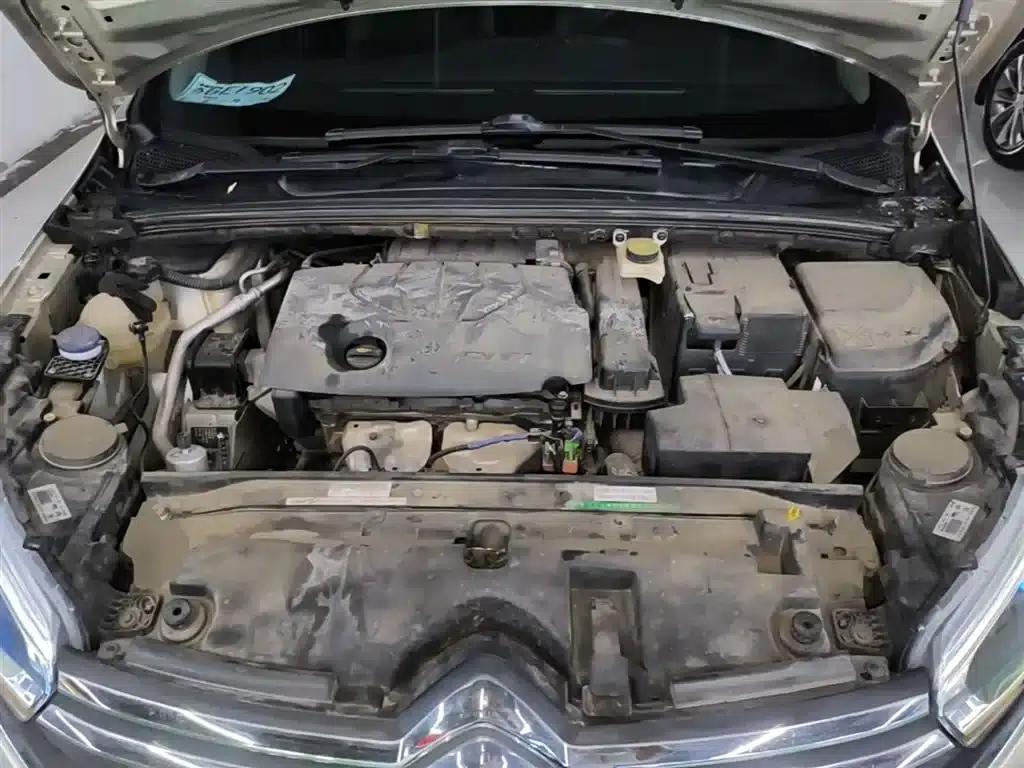 Citroën C4 2016 1.6L Automatic Luxury — миниатюра 20