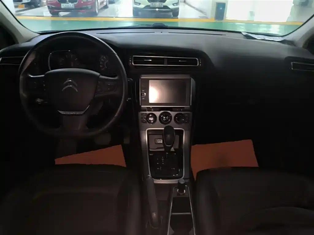 Citroën C4 2016 1.6L Automatic Luxury — миниатюра 10