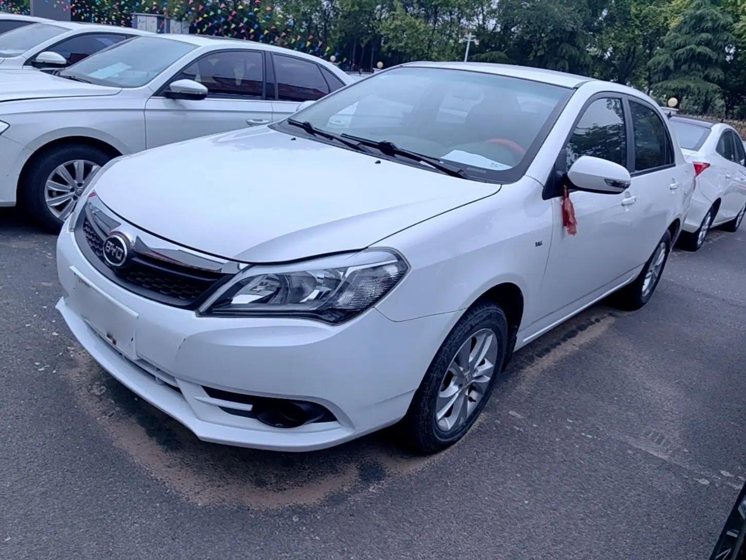 BYD F3 2015 Energy-Saving Edition 1.5L Manual Luxury Model — миниатюра 1