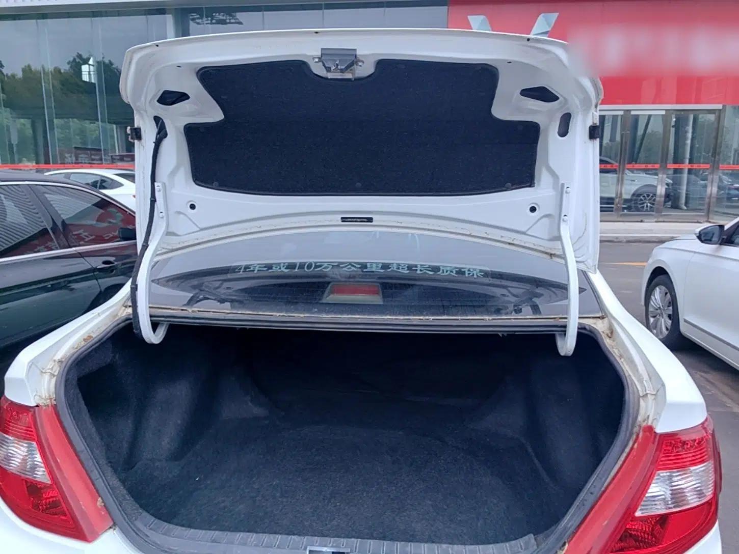 BYD F3 2015 Energy-Saving Edition 1.5L Manual Luxury Model — миниатюра 22