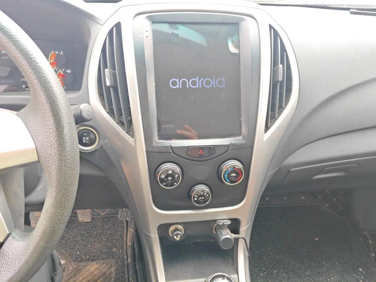 BYD F3 2015 Energy-Saving Edition 1.5L Manual Luxury Model — миниатюра 14