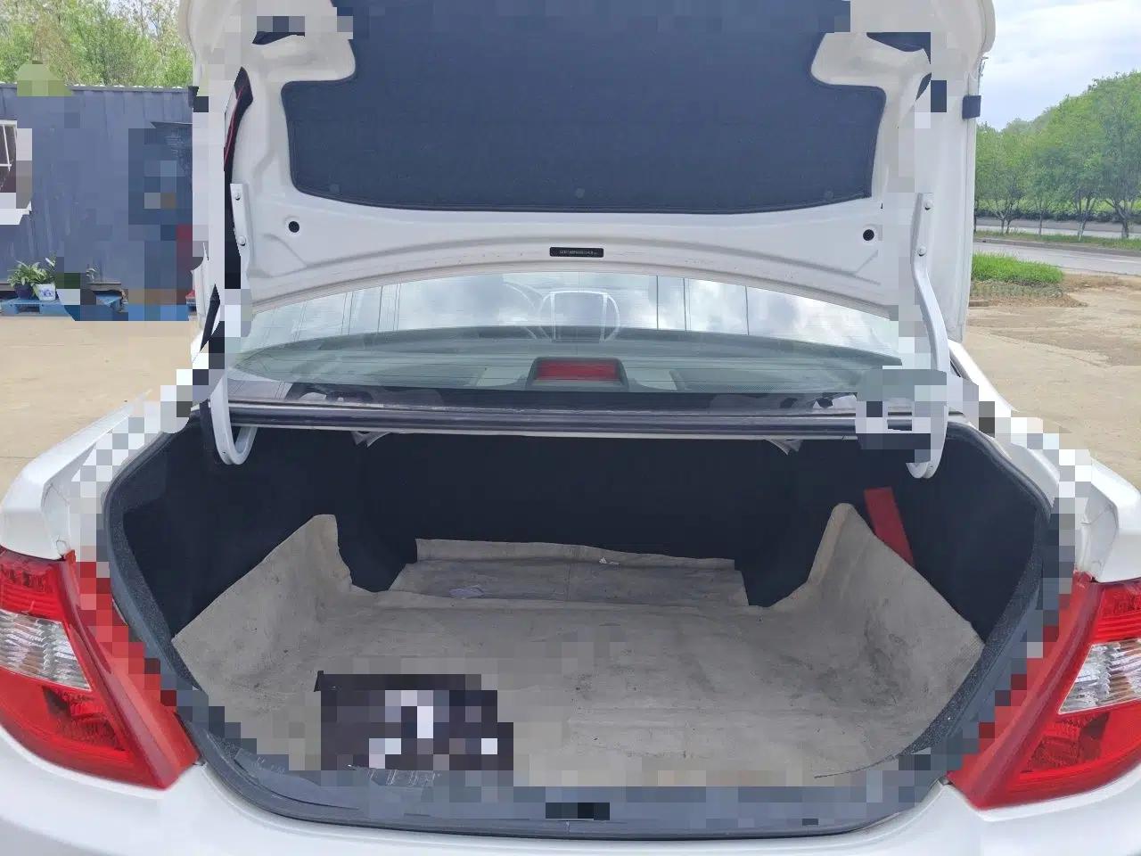 BYD F3 2015 Energy-Saving Edition 1.5L Manual Luxury Model — миниатюра 20