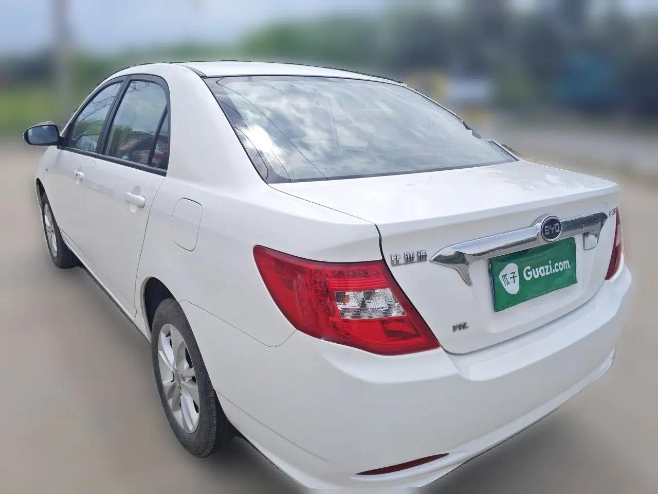 BYD F3 2015 Energy-Saving Edition 1.5L Manual Luxury Model — миниатюра 4