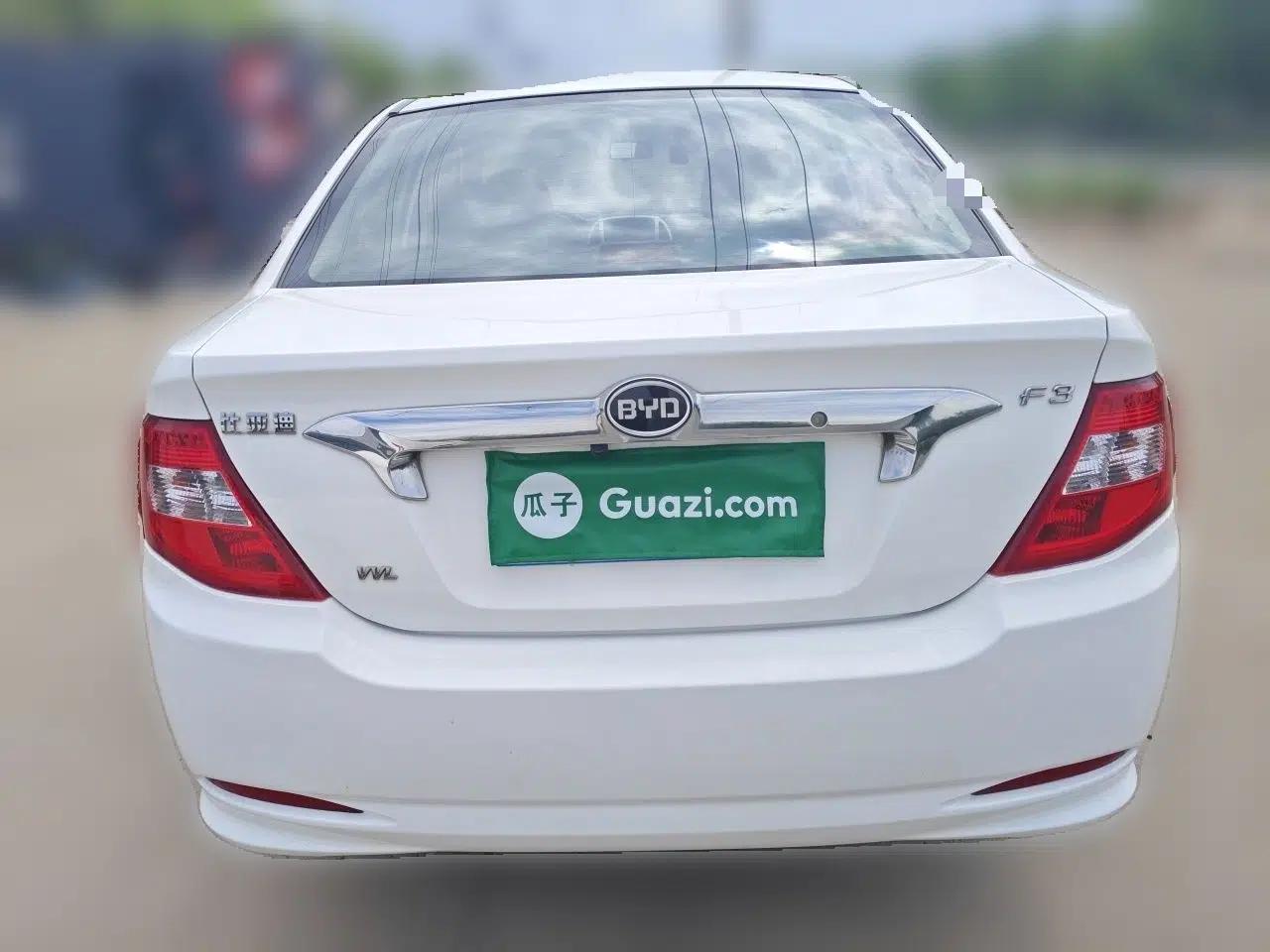 BYD F3 2015 Energy-Saving Edition 1.5L Manual Luxury Model — миниатюра 5