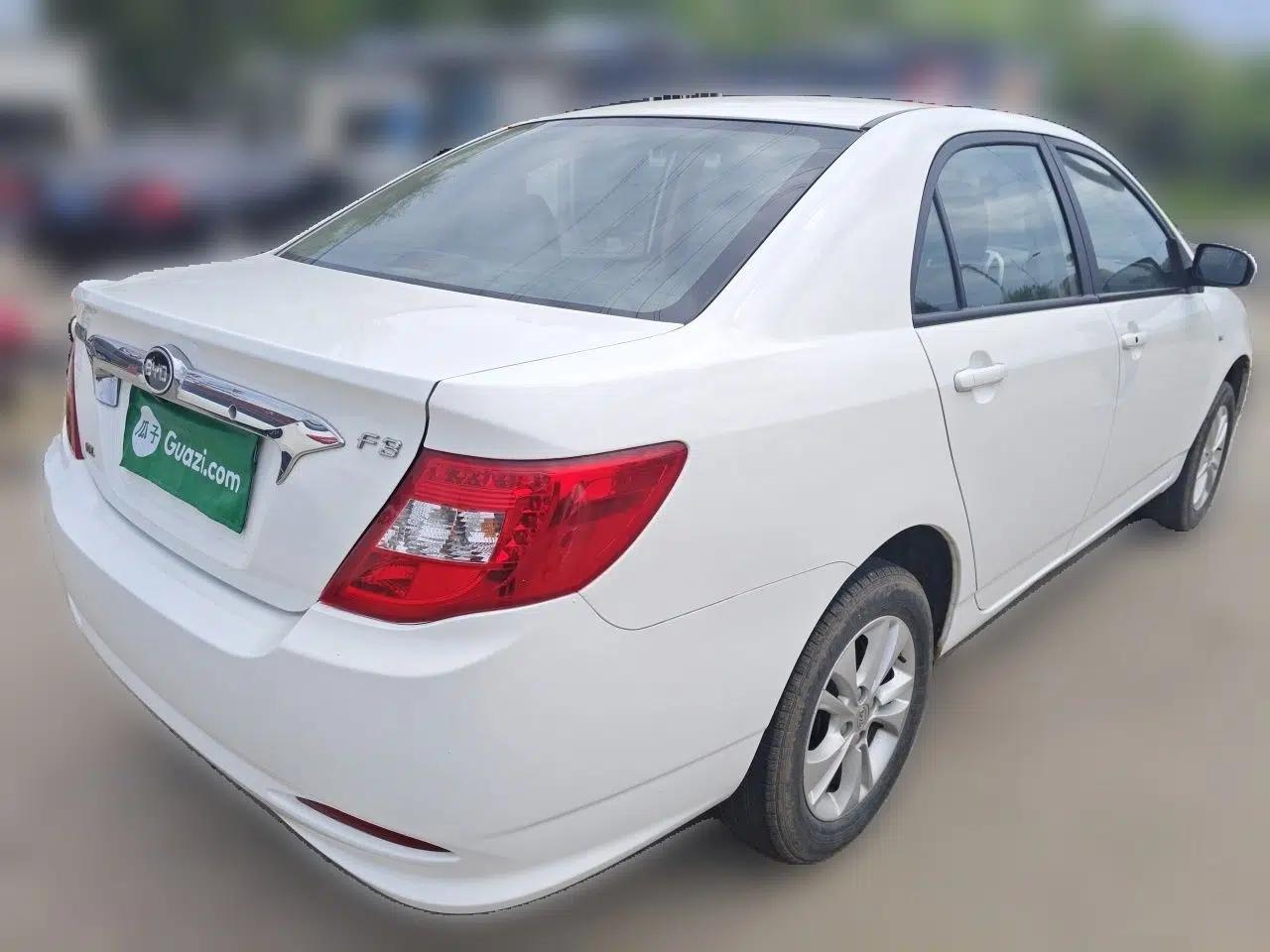 BYD F3 2015 Energy-Saving Edition 1.5L Manual Luxury Model — миниатюра 6