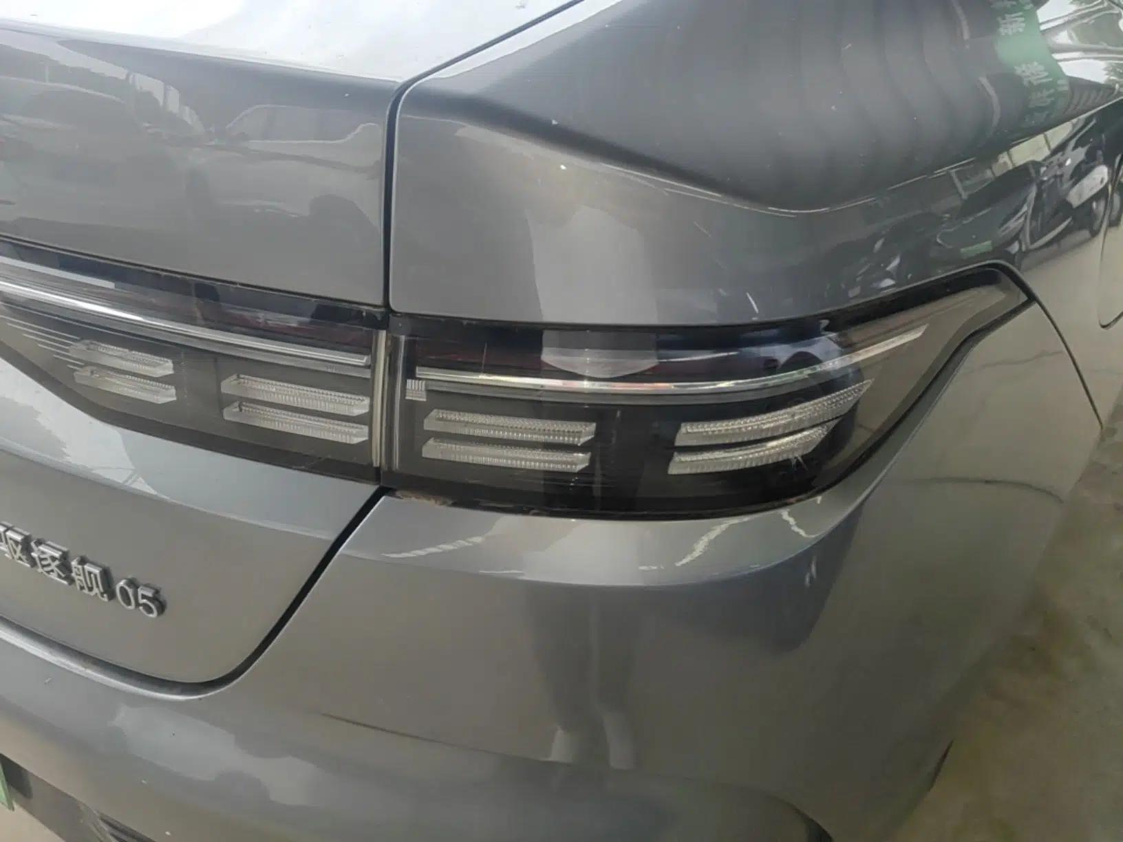 BYD Destroyer 05 2023 Champion Edition DM-i 120KM Prestige Model — миниатюра 7