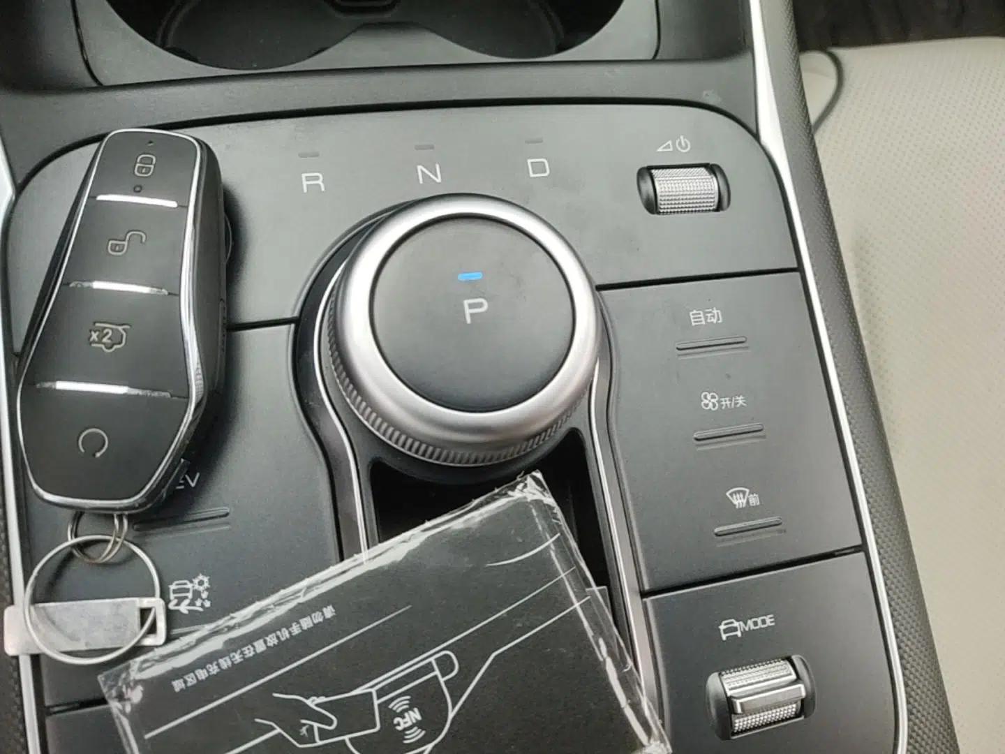 BYD Destroyer 05 2024 HONOR Edition DM-i 55KM Luxury Model — миниатюра 17