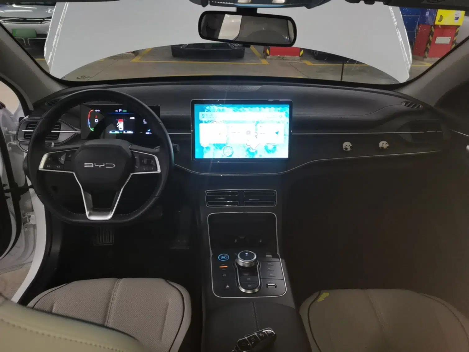 BYD Destroyer 05 2024 HONOR Edition DM-i 55KM Luxury Model — миниатюра 12