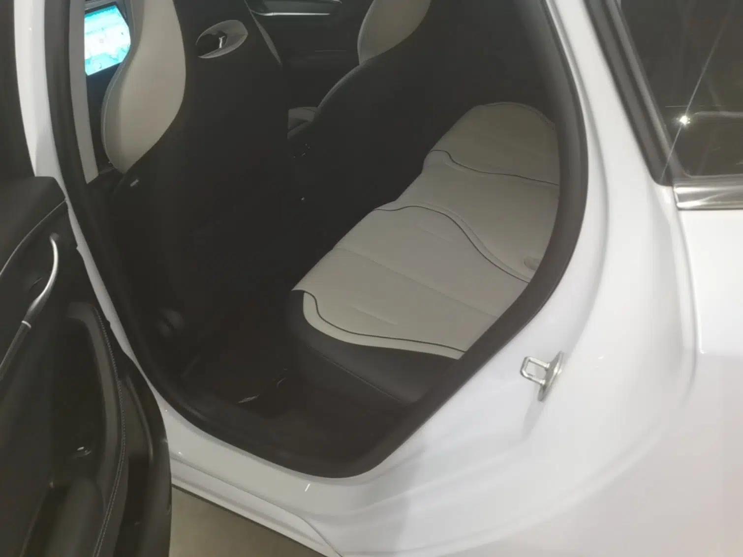 BYD Destroyer 05 2024 HONOR Edition DM-i 55KM Luxury Model — миниатюра 19