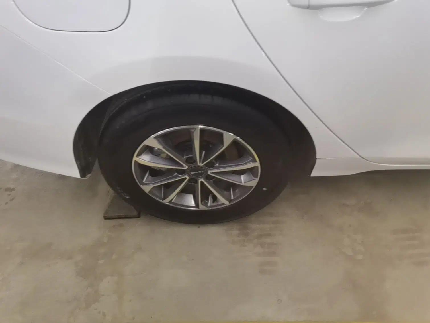BYD Destroyer 05 2024 HONOR Edition DM-i 55KM Luxury Model — миниатюра 10