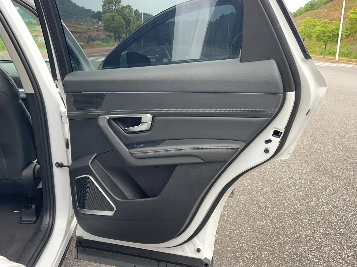 BYD Song Pro 2019 1.5T Automatic Luxury Model — миниатюра 23