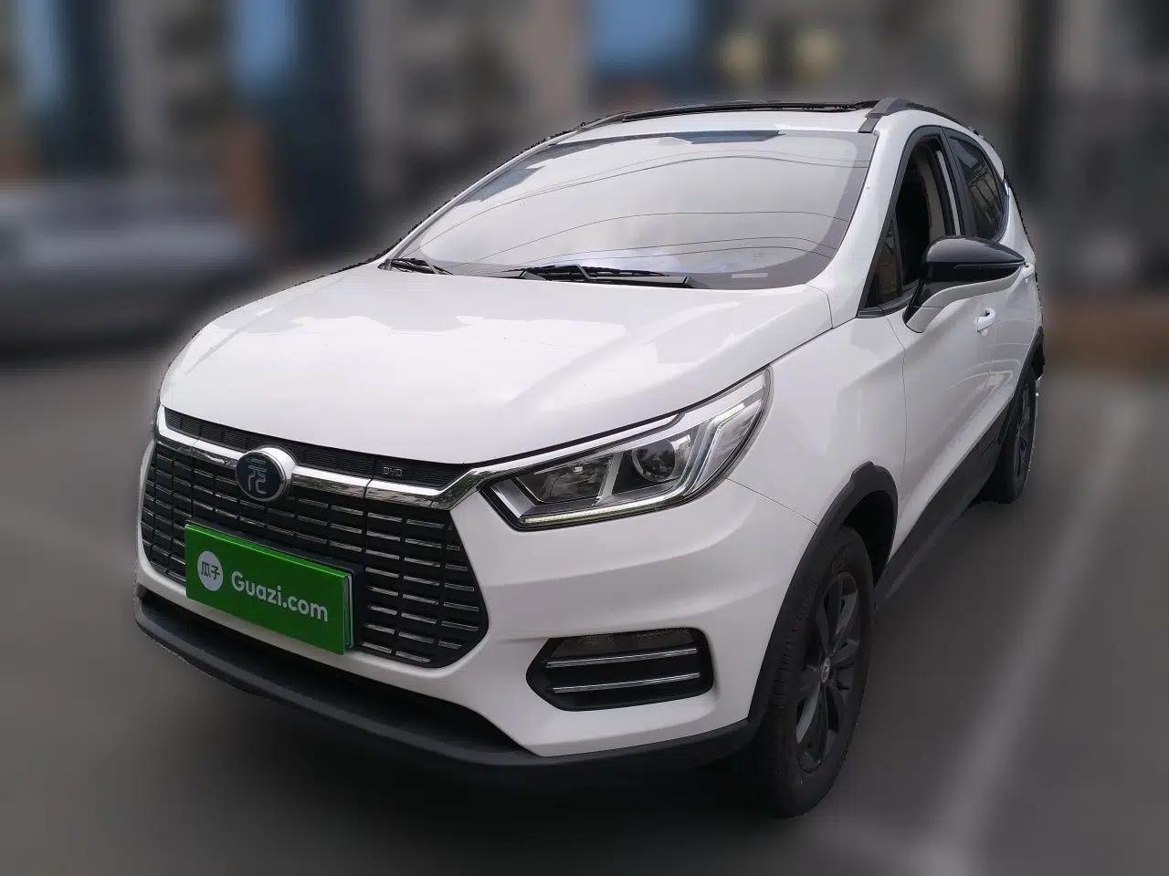 BYD Yuan New Energy 2018 EV360 Smart Connect Cool Edition — миниатюра 1