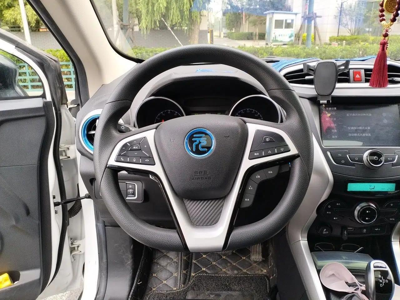 BYD Yuan New Energy 2018 EV360 Smart Connect Cool Edition — миниатюра 7