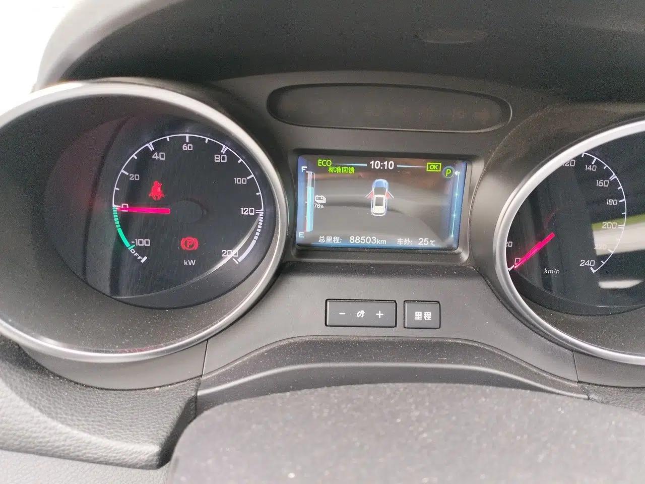 BYD Yuan New Energy 2018 EV360 Smart Connect Cool Edition — миниатюра 9