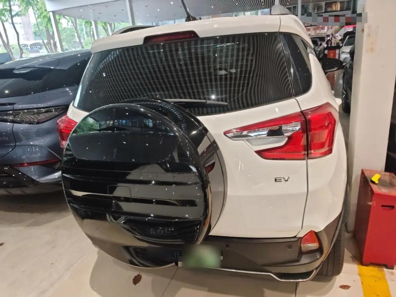 BYD Yuan New Energy 2019 EV360 Smart Connect Enjoyment Model — миниатюра 3