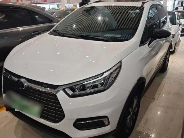 BYD Yuan New Energy 2019 EV360 Smart Connect Enjoyment Model
