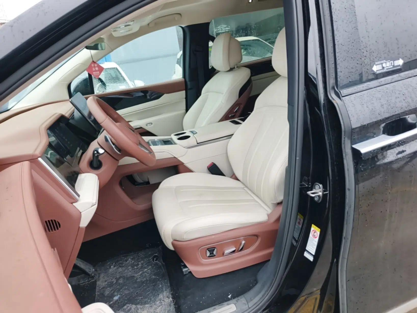 BYD Xia 2025 DM-i 1.5T 180km Beyond Edition — миниатюра 18