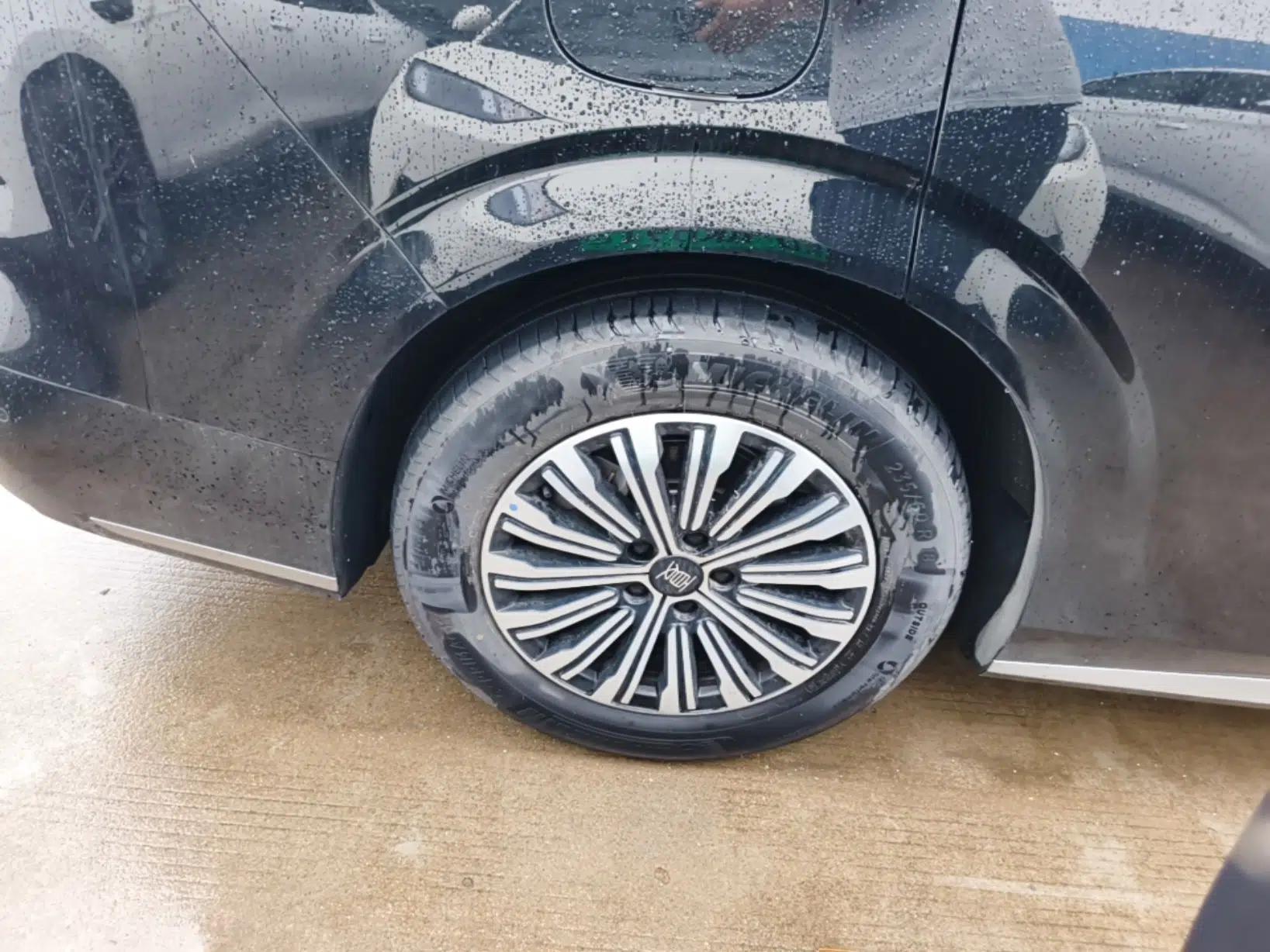 BYD Xia 2025 DM-i 1.5T 180km Beyond Edition — миниатюра 10