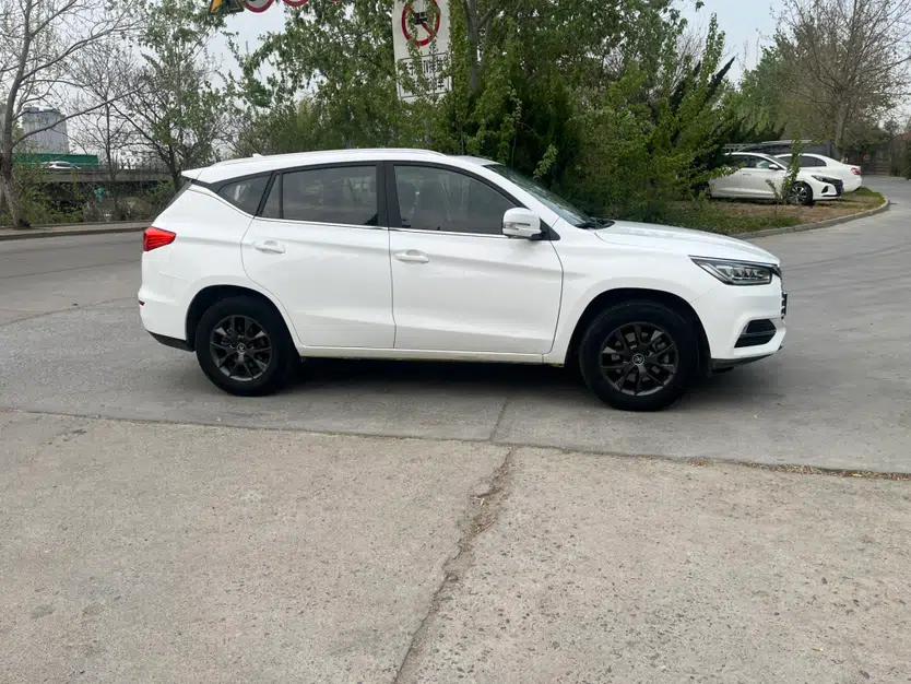 BYD Song 2020 Classic Edition 1.5T Automatic Elite Model — миниатюра 6