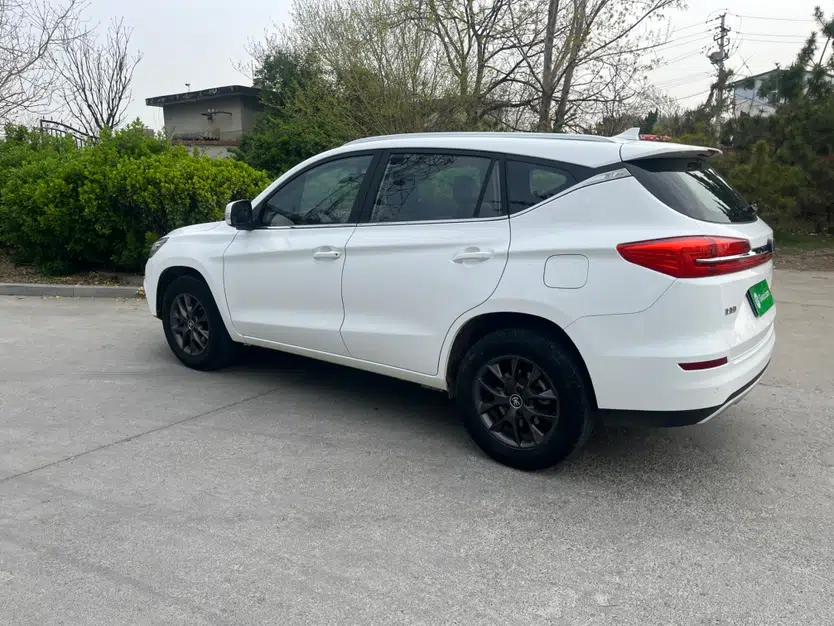 BYD Song 2020 Classic Edition 1.5T Automatic Elite Model — миниатюра 7