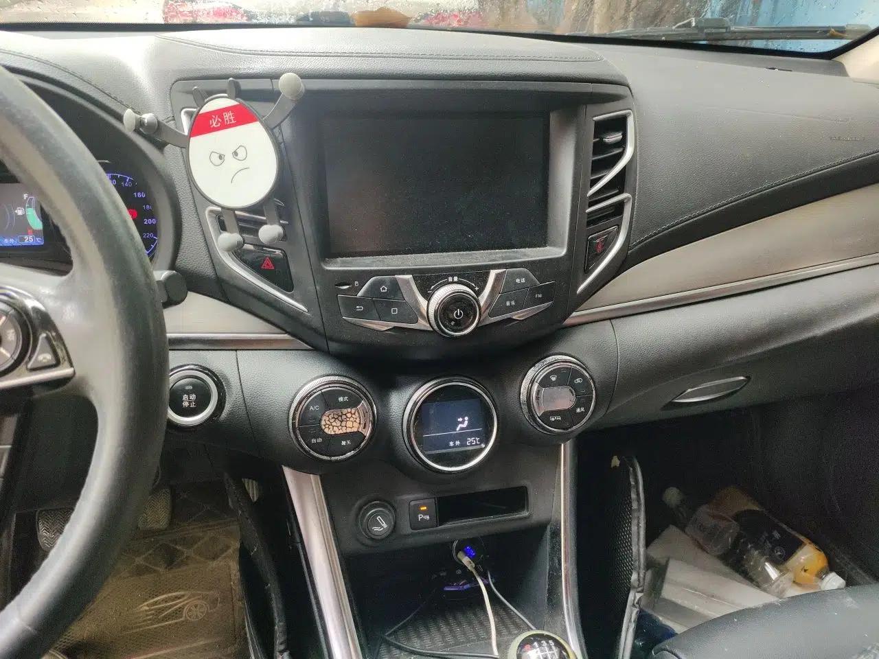 BYD Song 2016 1.5TI Manual Luxury Model — миниатюра 14