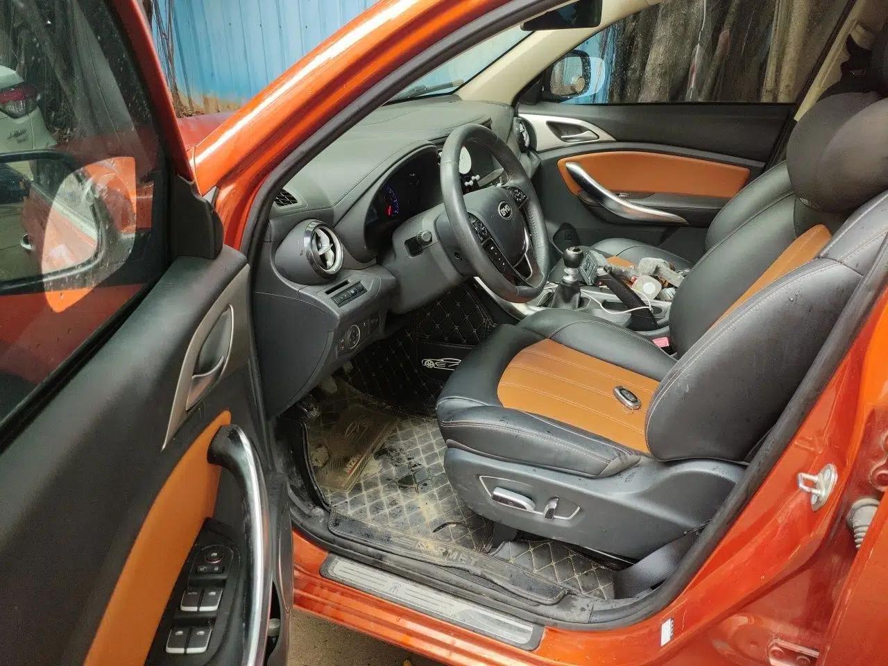 BYD Song 2016 1.5TI Manual Luxury Model — миниатюра 17