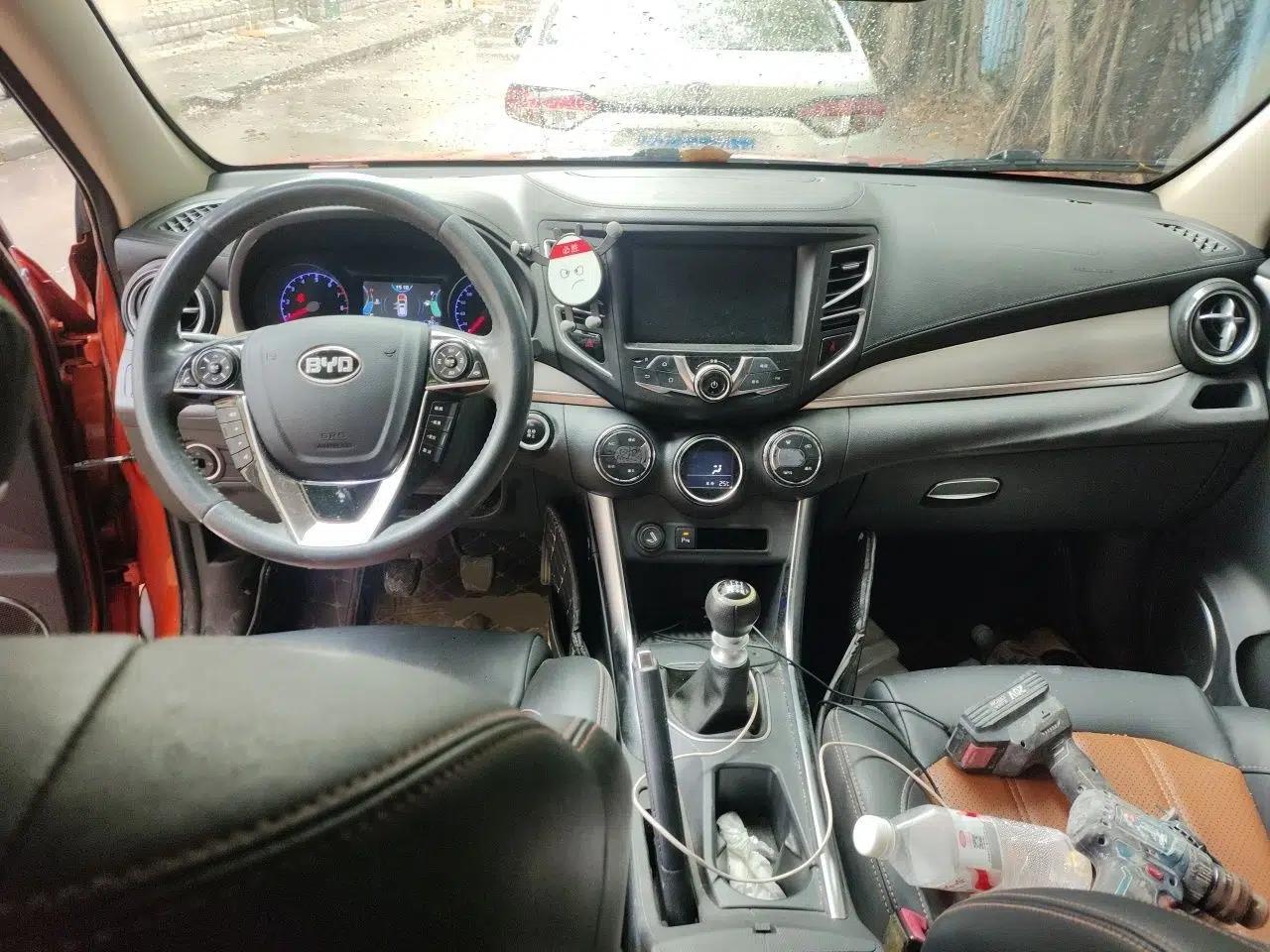 BYD Song 2016 1.5TI Manual Luxury Model — миниатюра 10