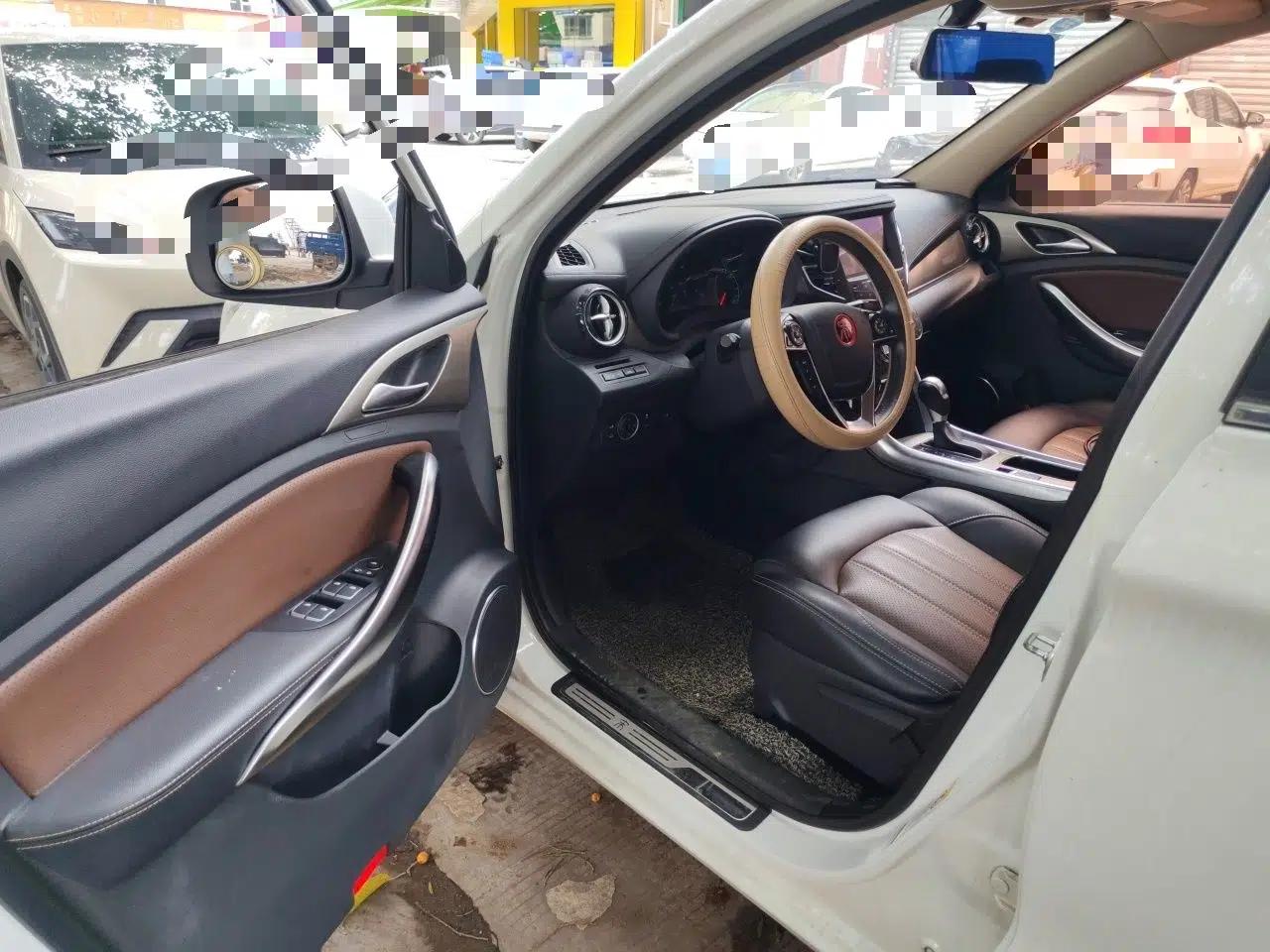 BYD Song 2017 Gaishe Upgrade Edition 1.5TID Automatic Elite Model — миниатюра 17