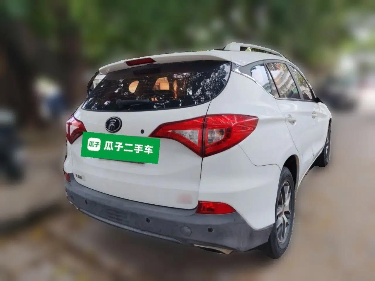 BYD Song 2017 Gaishe Upgrade Edition 1.5TID Automatic Elite Model — миниатюра 6