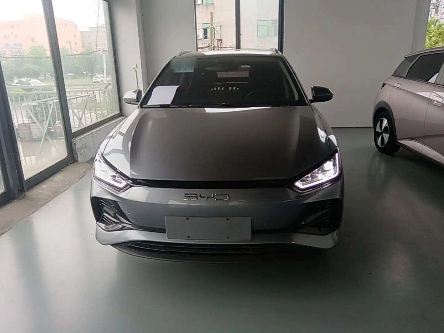 BYD e2 2023 Luxury Model — миниатюра 2