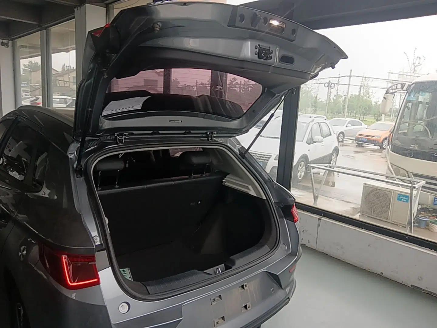 BYD e2 2023 Luxury Model — миниатюра 21