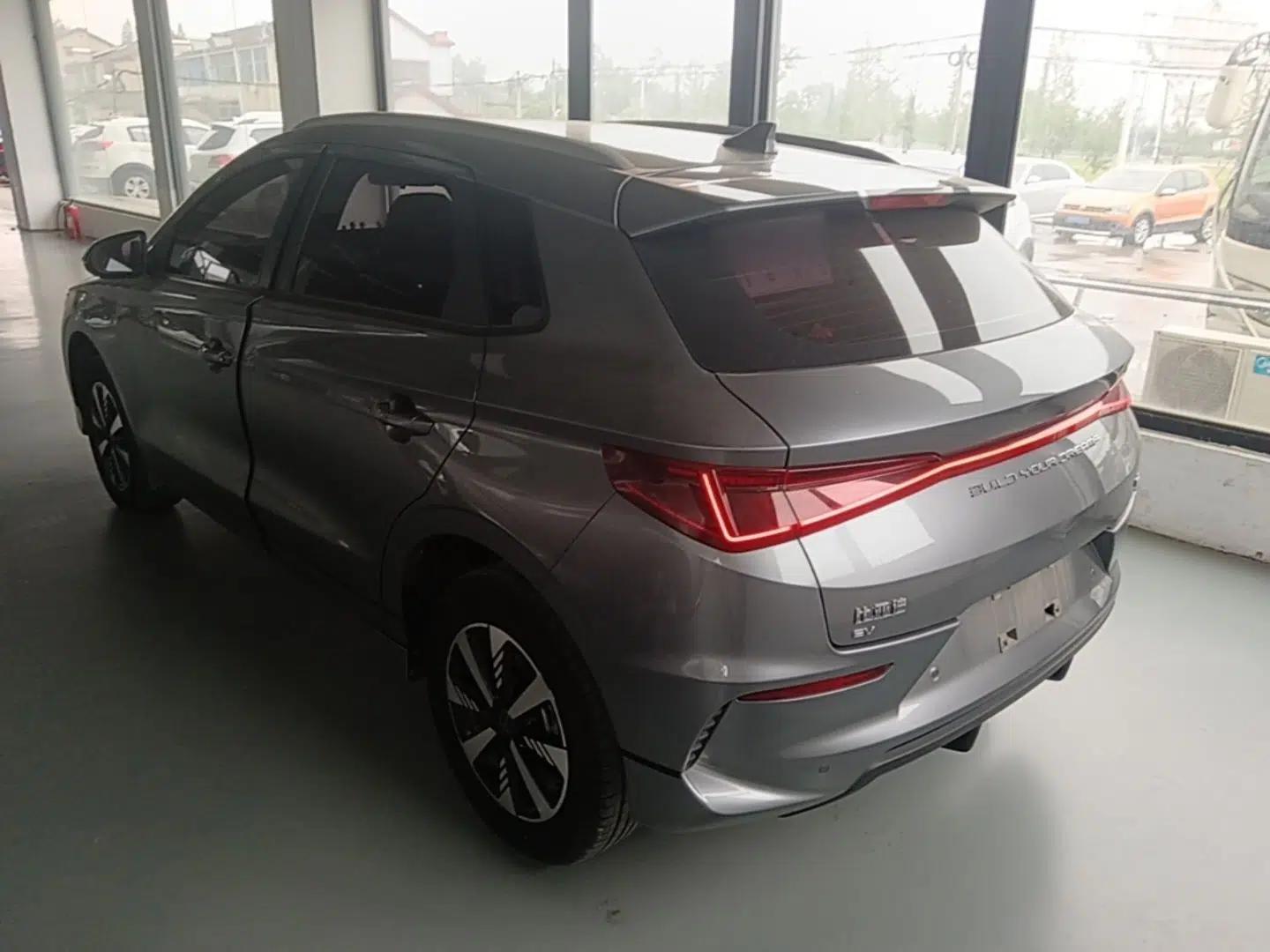 BYD e2 2023 Luxury Model — миниатюра 7