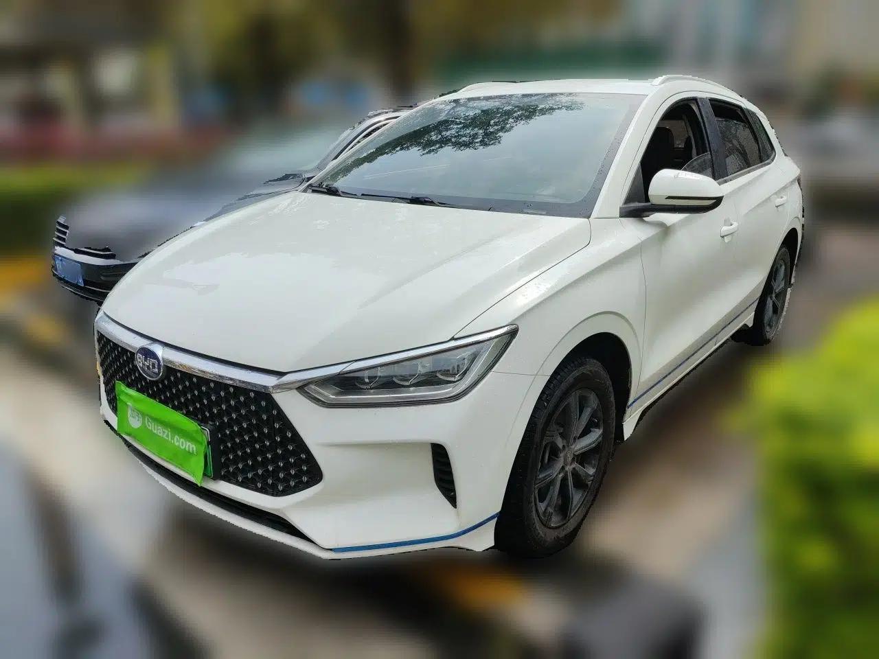 BYD e2 2021 Luxury Model — миниатюра 1