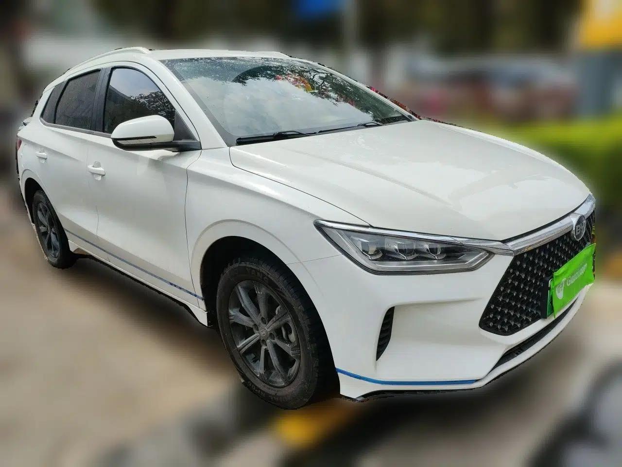 BYD e2 2021 Luxury Model — миниатюра 3