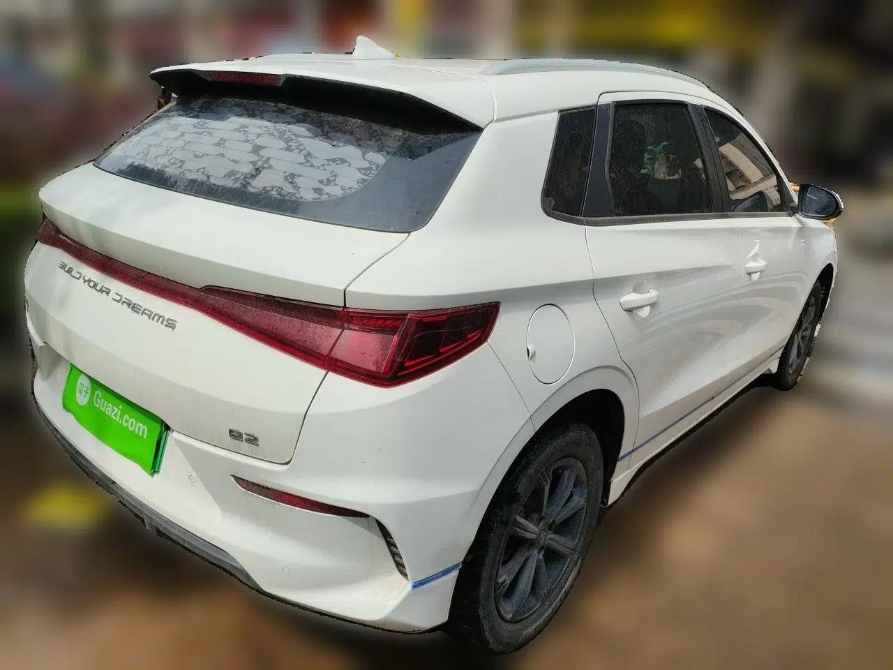 BYD e2 2021 Luxury Model — миниатюра 6
