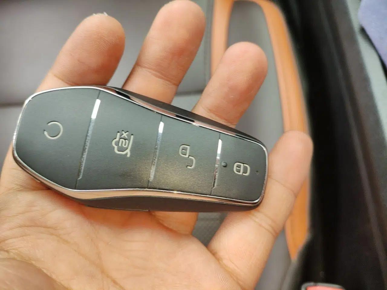 BYD e2 2021 Luxury Model — миниатюра 9