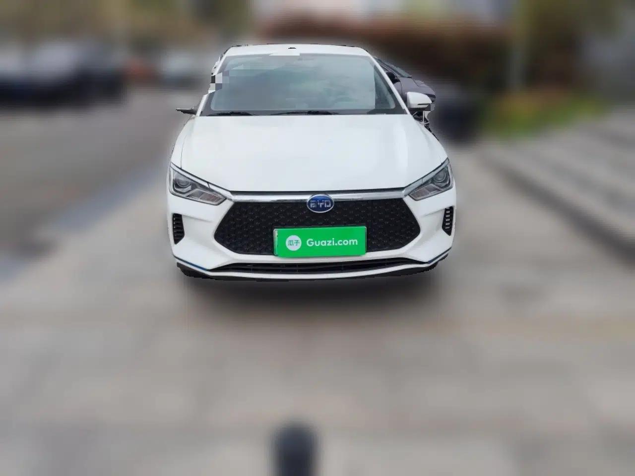 BYD e2 2021 Standard Model — миниатюра 2