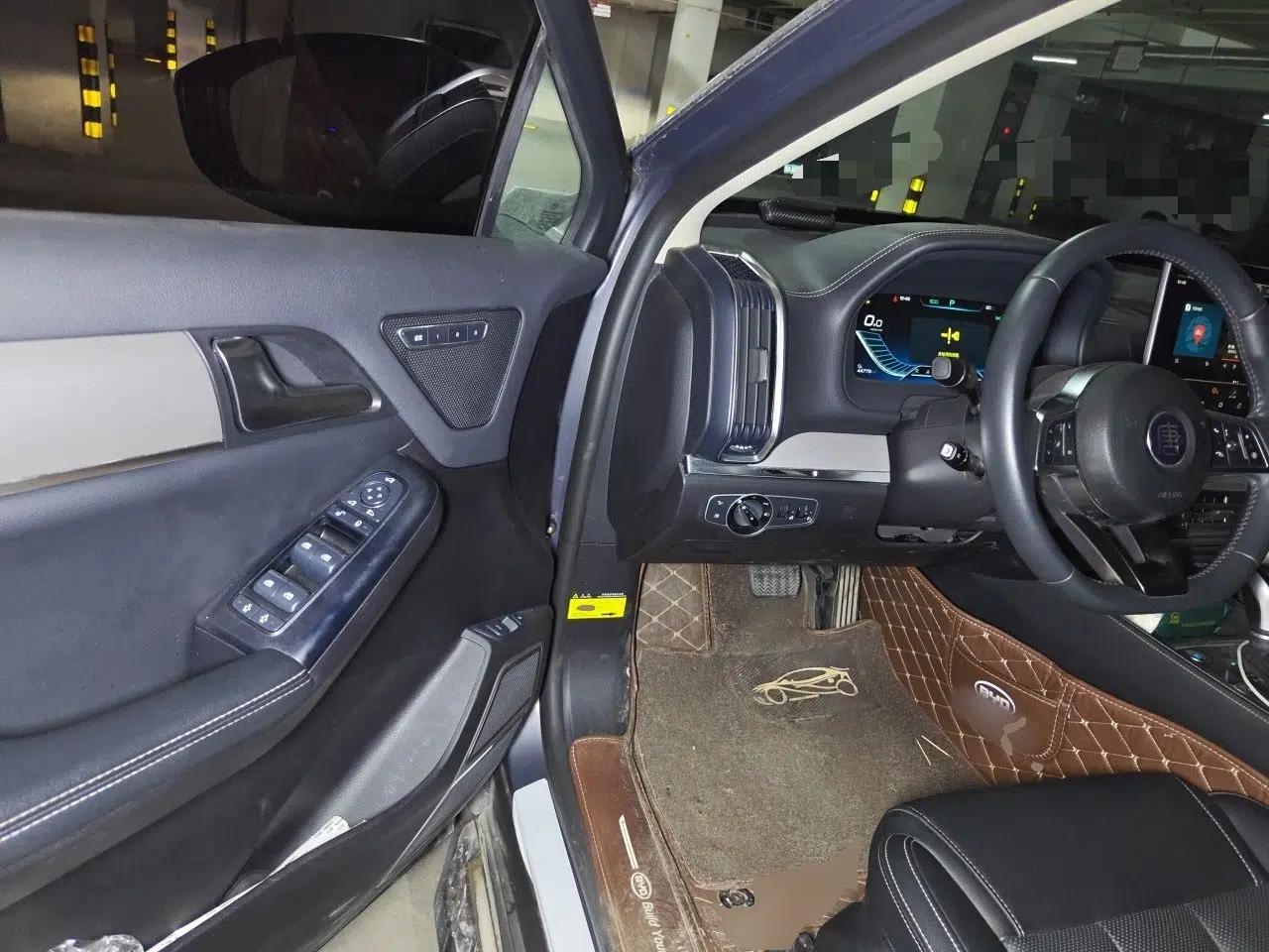BYD Tang 2019 2.0T Automatic SmartConnect Luxury 7-Seater China VI Standard — миниатюра 17