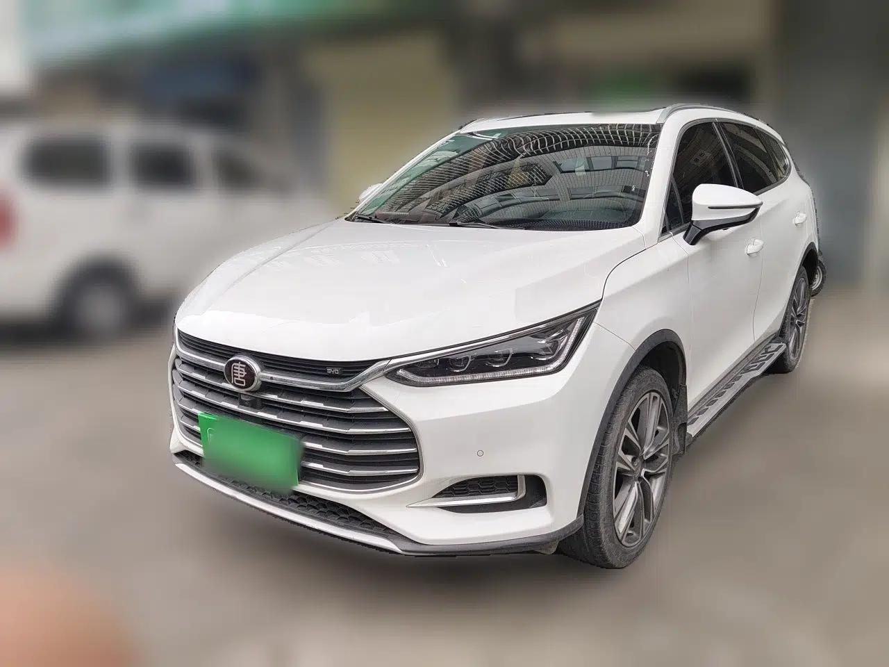 BYD Tang 2018 2.0T Automatic Smart Connect Prestige 7-Seater China V Standard — миниатюра 1