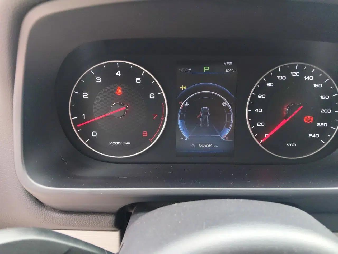 BYD Tang 2018 2.0T Automatic Smart Connect Prestige 7-Seater China V Standard — миниатюра 13