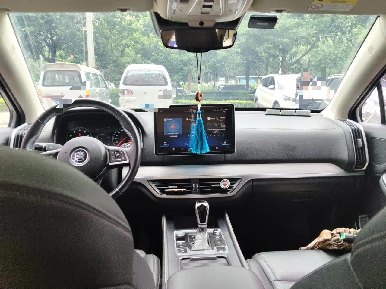 BYD Tang 2018 2.0T Automatic Smart Connect Prestige 7-Seater China V Standard — миниатюра 19